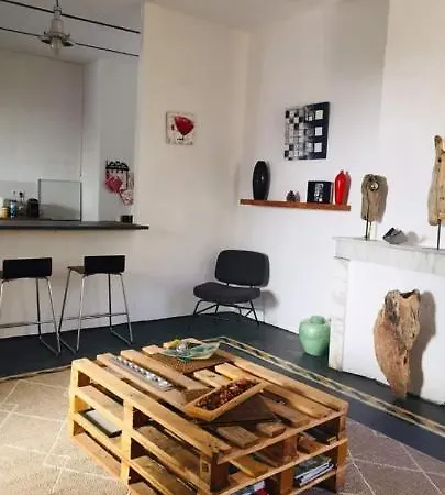 La Maison Du Bonheur Сasa de vacaciones Ville-di-Paraso